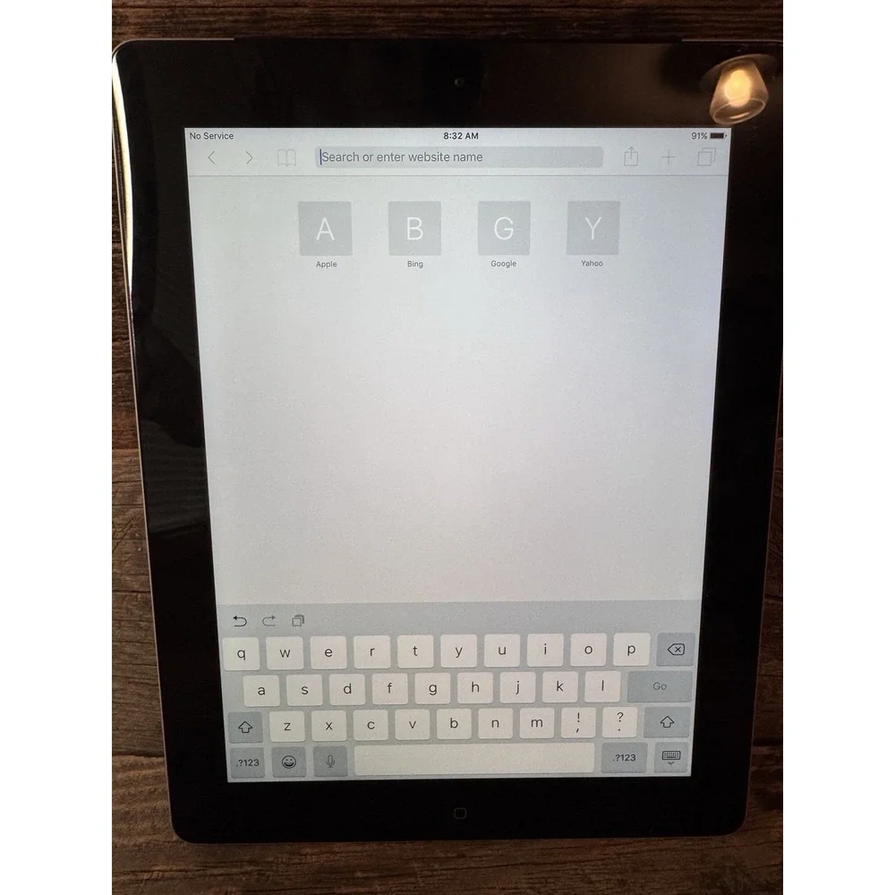 iPad 4 16G Black Silver Model‎ A 1460